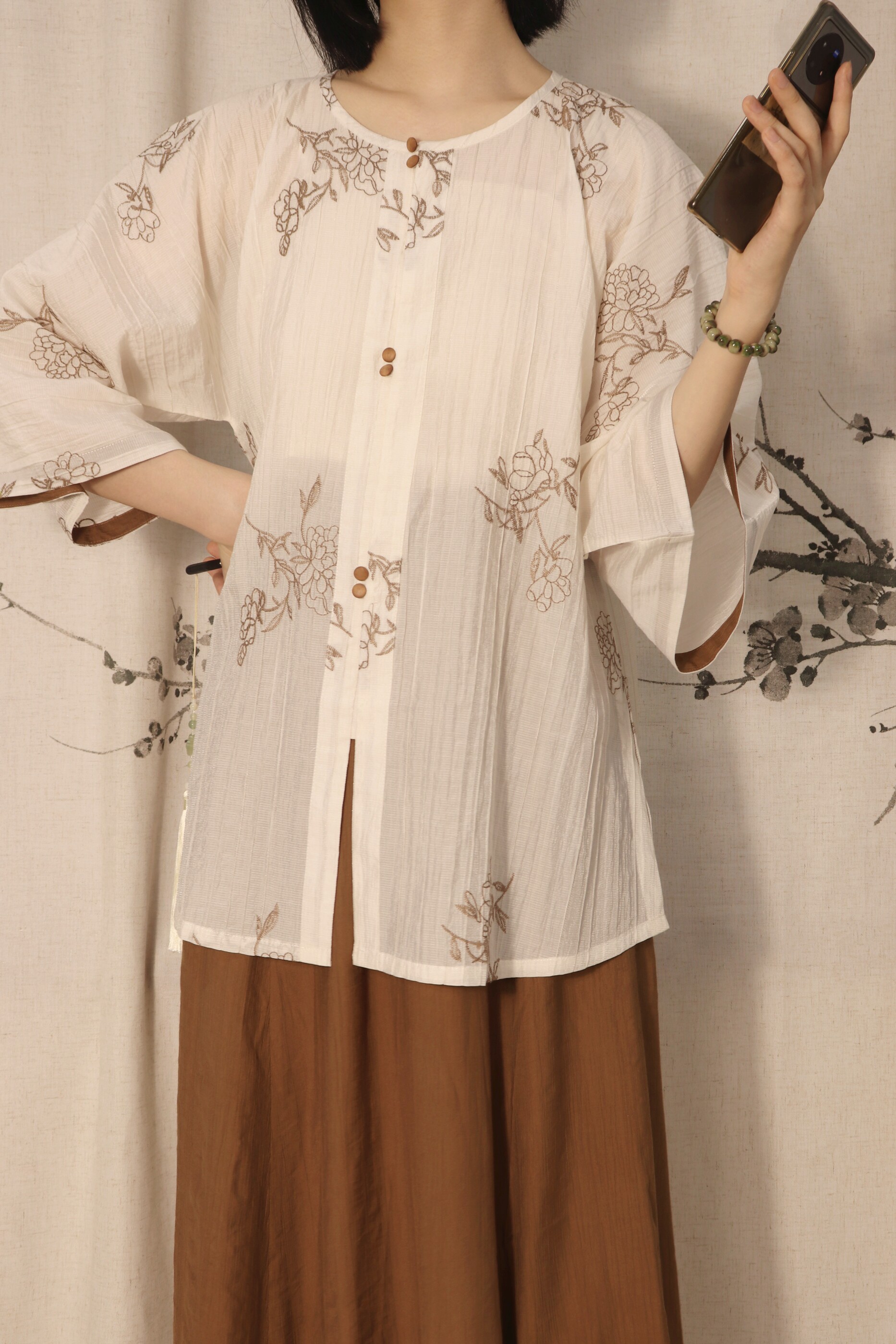 SHANG SHANG ZHE HUA 일일 봄 여름 QIU MING HANFU 자수 텐셀 라운드 넥 반팔 짧은 셔츠 MADE IN TANG