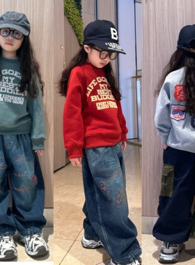 闲闲家秋冬款日系dd儿童后背刺绣徽章长袖圆领卫衣男女童加绒上衣