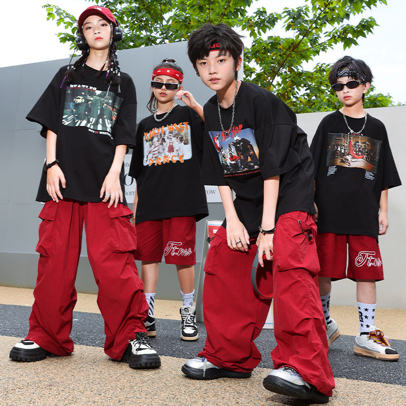 儿童演出服定制男童街舞潮服酷帅架子鼓hiphop女童炸街走秀套装夏