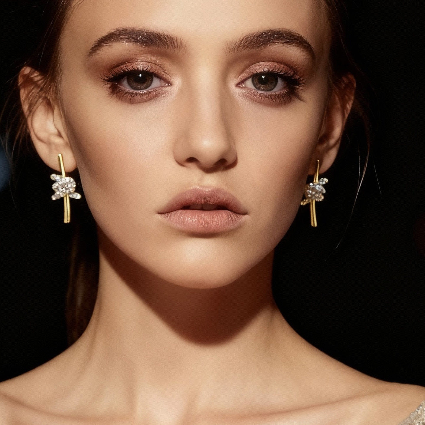 氛围感拉满满钻绳结一字耳环个性小众高级感轻奢耳饰2025新款银针,饰品/流行首饰/时尚饰品新,耳环,淘宝优惠券,粉丝福利购,淘宝优惠卷