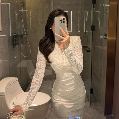 【纤纤丽影】法式蕾丝加绒包臀裙秋冬保暖V领名媛风收腰连衣裙