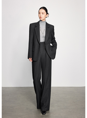 2025宽松西装套装女气质职场通勤流行简约宽松高端秋冬款两件套