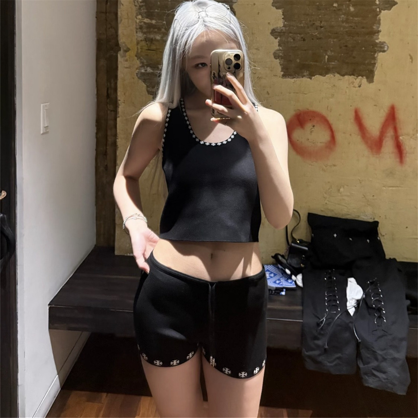 时髦套装女夏季美式复古十字架花纹露脐背心纯欲弹力短裤两件套潮