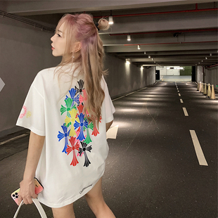 马蹄梵文彩色十字架印花短袖T恤女夏季时髦小众设计感洋气ins上衣