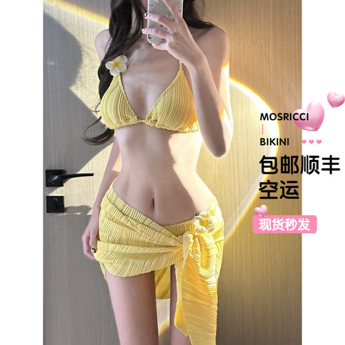 明媚热带鸡蛋花比基尼