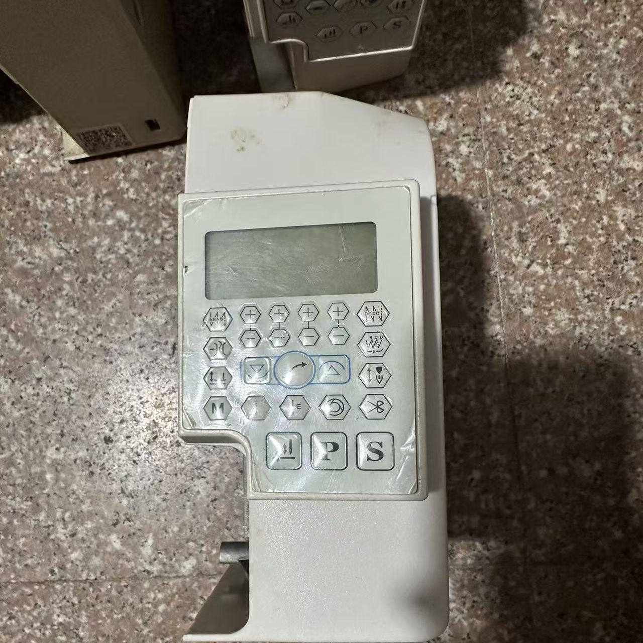 二手原装拆机缝纫机电脑箱
