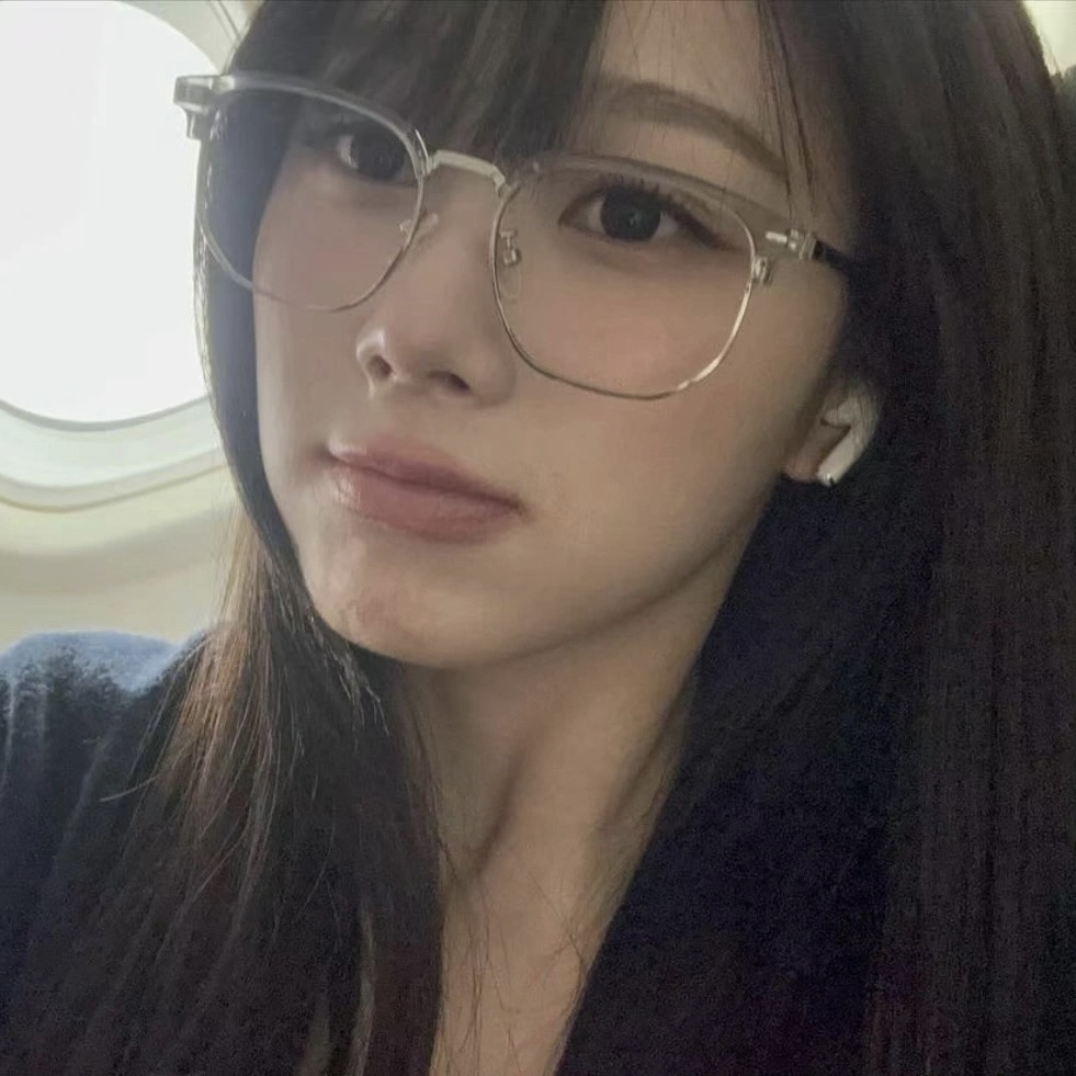 复古黑半框防辐射抗蓝光眼镜男