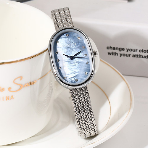 北欧极简设计女士钢带手表