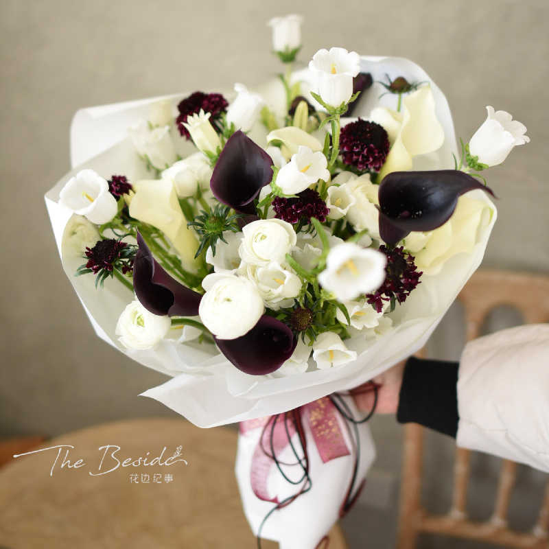 花边纪事《非黑即白》黑白色撞色混搭鲜花花束 北京同城闪送