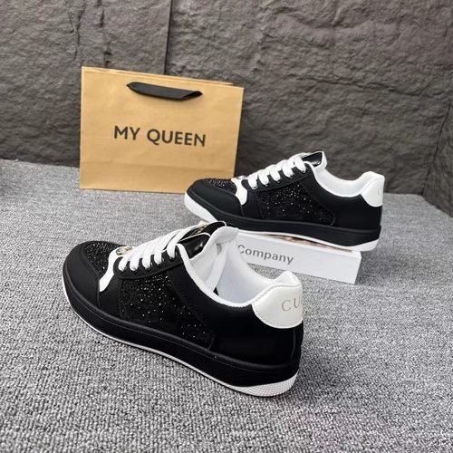 香港带钻小脏鞋满天星板鞋女情侣字母休闲脏脏鞋男黑白复古新款