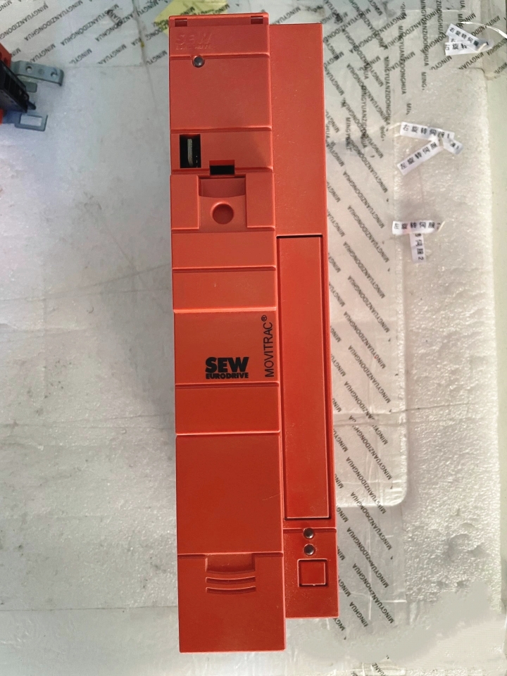拍前询价:SEW变频器MC07B0040-5A3-4-S0全新原装正品。