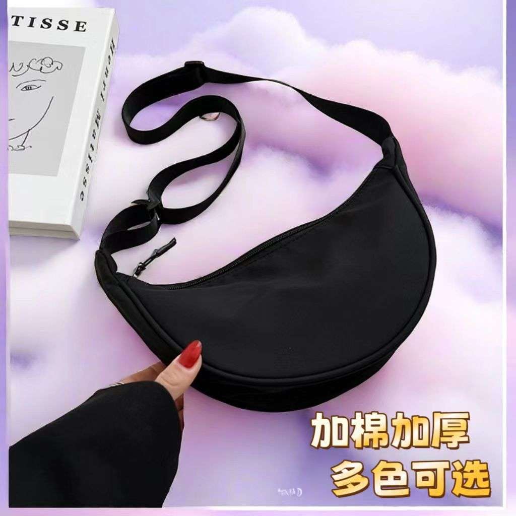 斜挎包女生夏季小包包日系休闲
