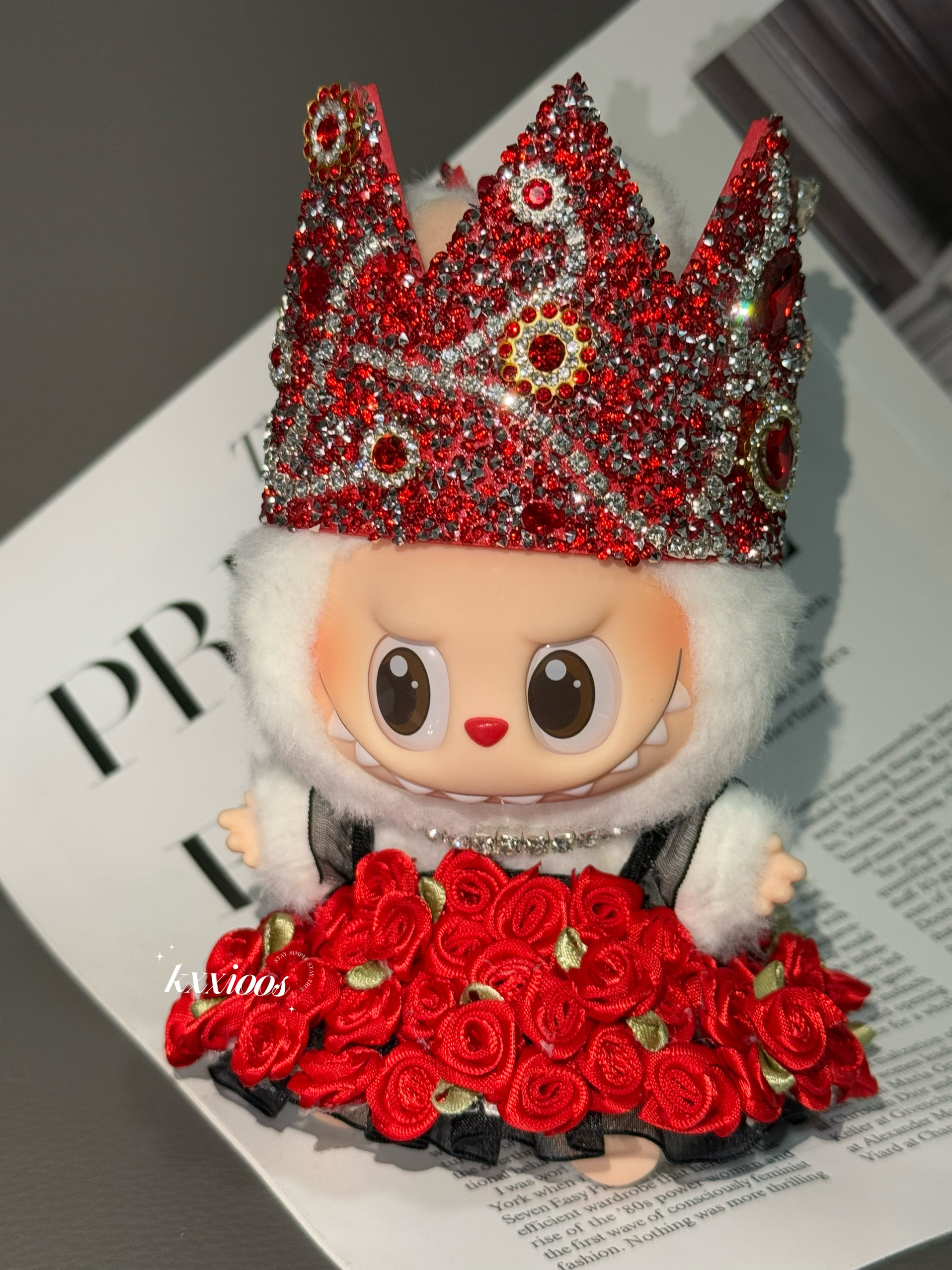 labubu娃衣权志龙Übermensch世界巡演15cm坐姿/二代坐坐派对裙装