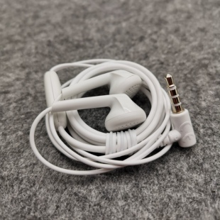 LG平头耳塞大厂可立新代工流行人声女毒耳机线控带麦库存手机耳机