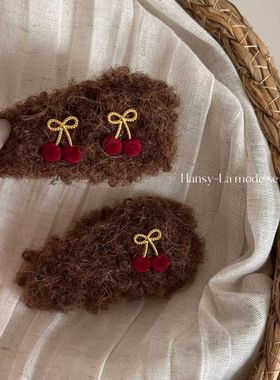 秋冬毛绒蝴蝶结发夹高级感精致樱桃bb夹百搭侧边小夹子发卡头饰