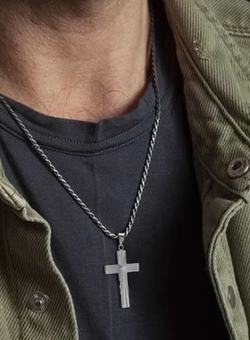 钛钢中性小众设计吊坠项链