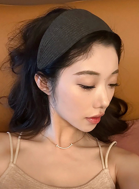 易梦玲同款针织发箍高颅顶加宽边压发头箍女2024新款灰色坑条发带