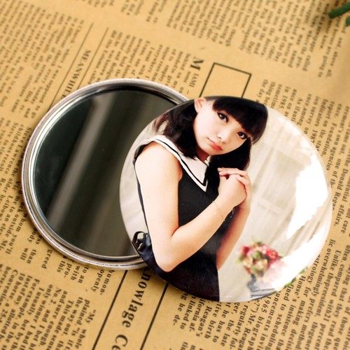CREATIVE BADGE CUSTOM MIRROR BADGE 3 SPECIFICATIONS CLOTHING ACCESSORIES 1 START DIY CREATIVE GIFTS
