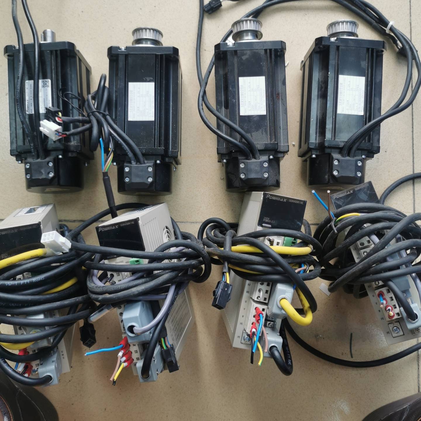 议价伺服电机750W，型号:POWSD-E3-20ASB，仓适用