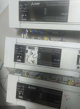 议价PLC，FX5U-64MT正品功能包好橙色如图打适用