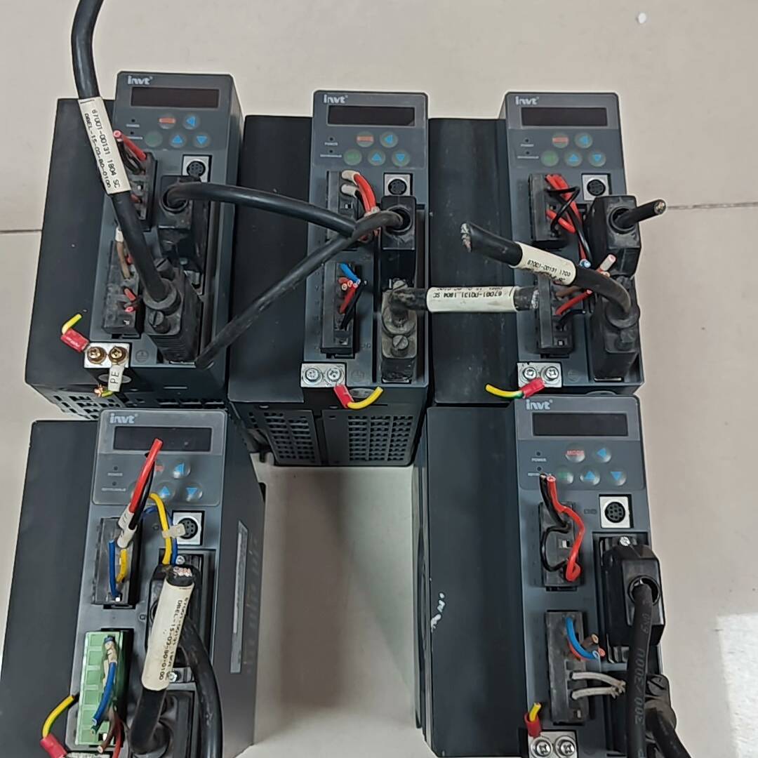 议价SV-DB100-2R0-2-1R伺服驱动器，实物适用