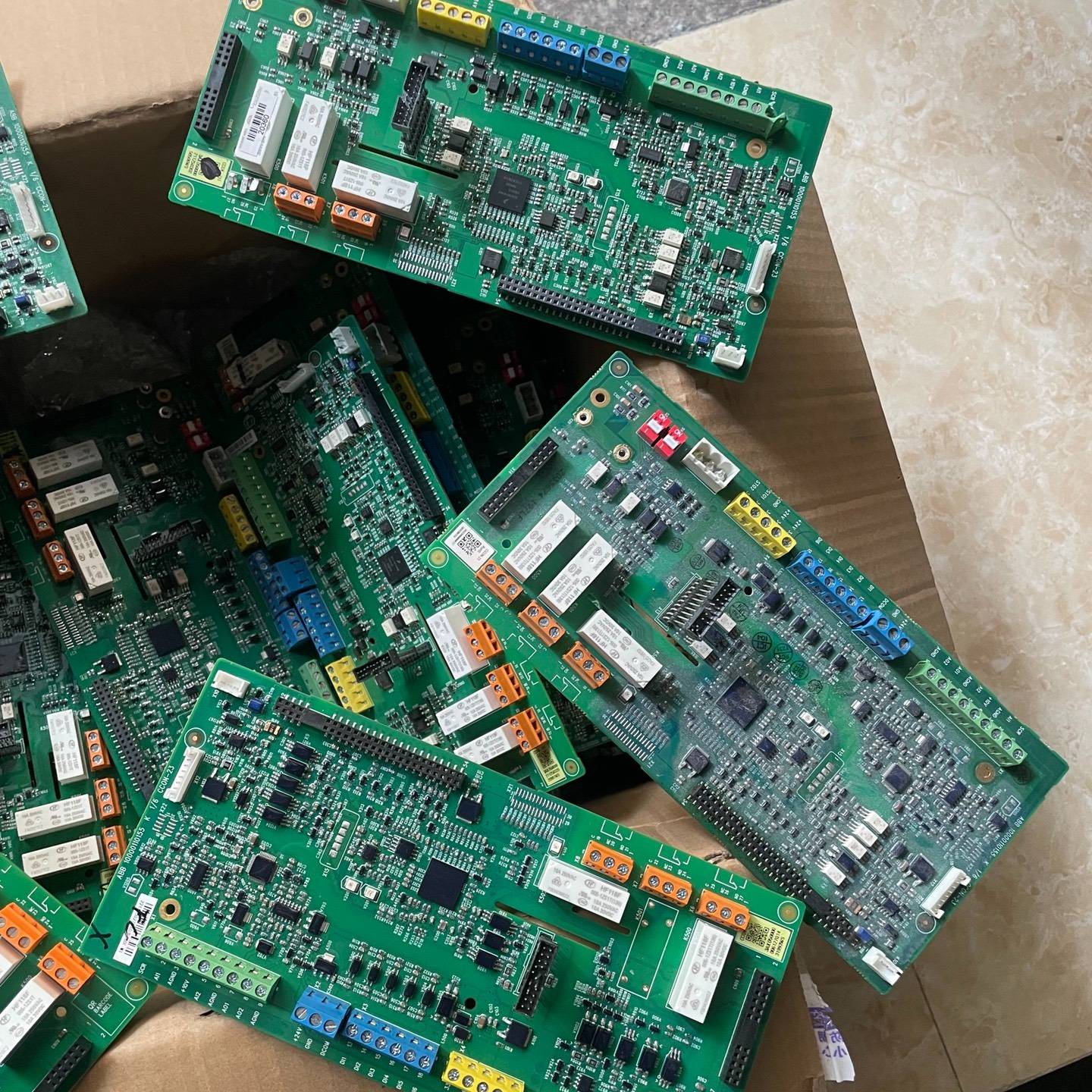 议价变频器ACS580 主板CCON-23T适用