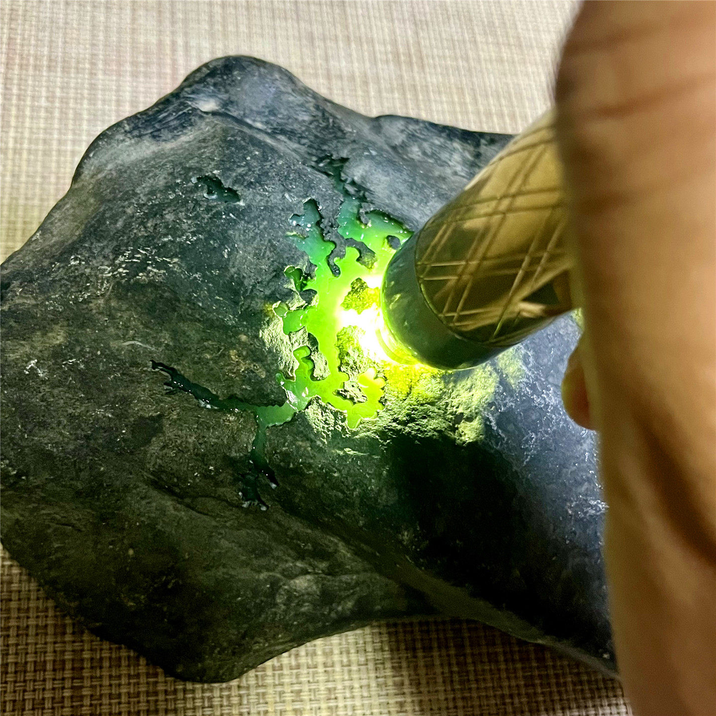 天然老坑翡翠玉石格应角冰飘色花