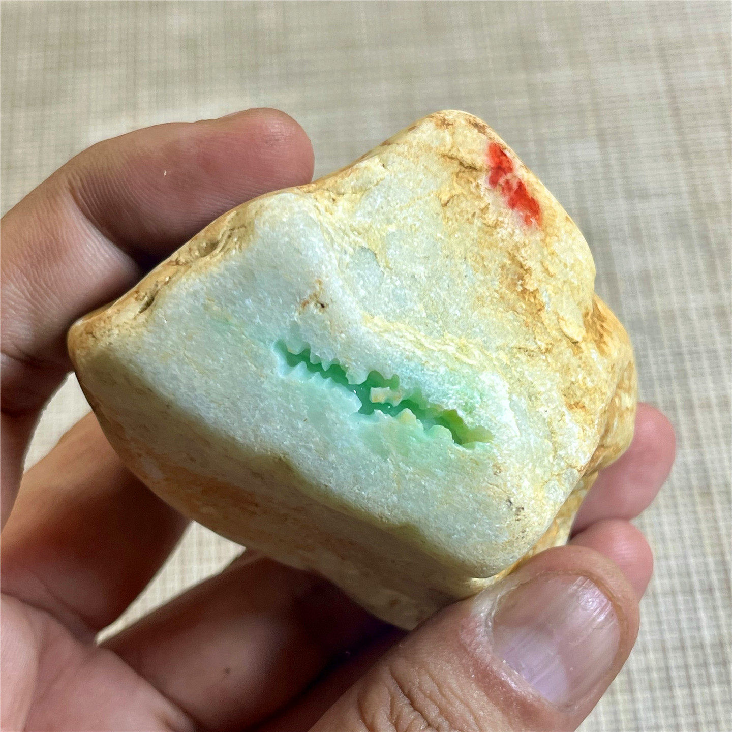 天然老坑翡翠玉石木那敞口开了窗口种水通透阳绿色花表现牌子位置