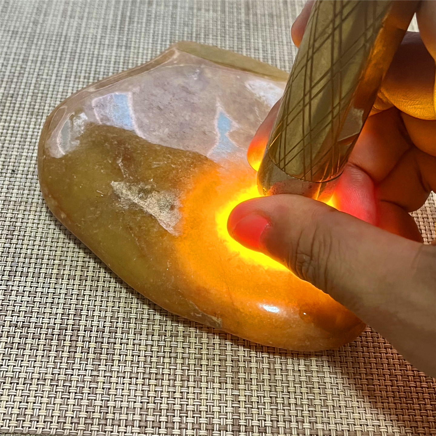 天然老坑翡翠玉石大马坎黄翡表现