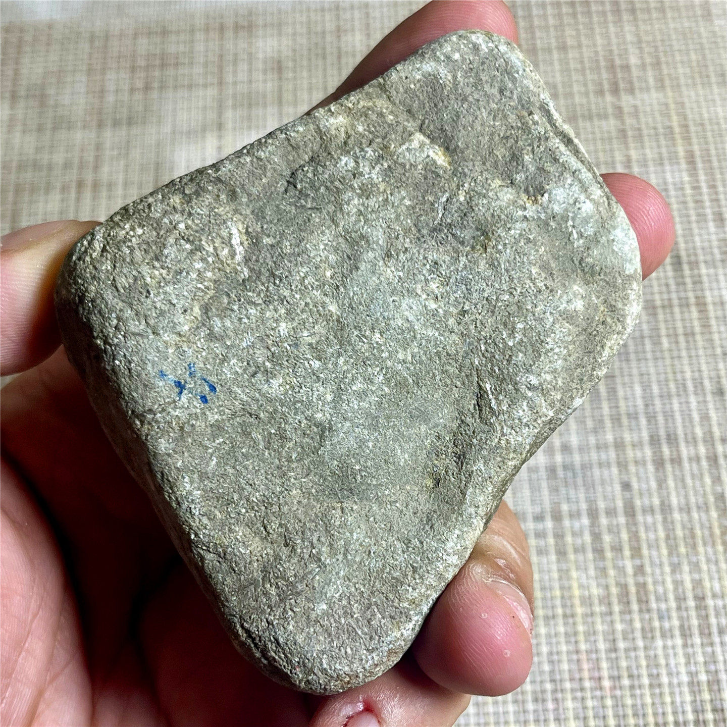 天然老坑翡翠玉石莫西沙敞口皮壳老辣种水透开起雾有荧光牌子位置