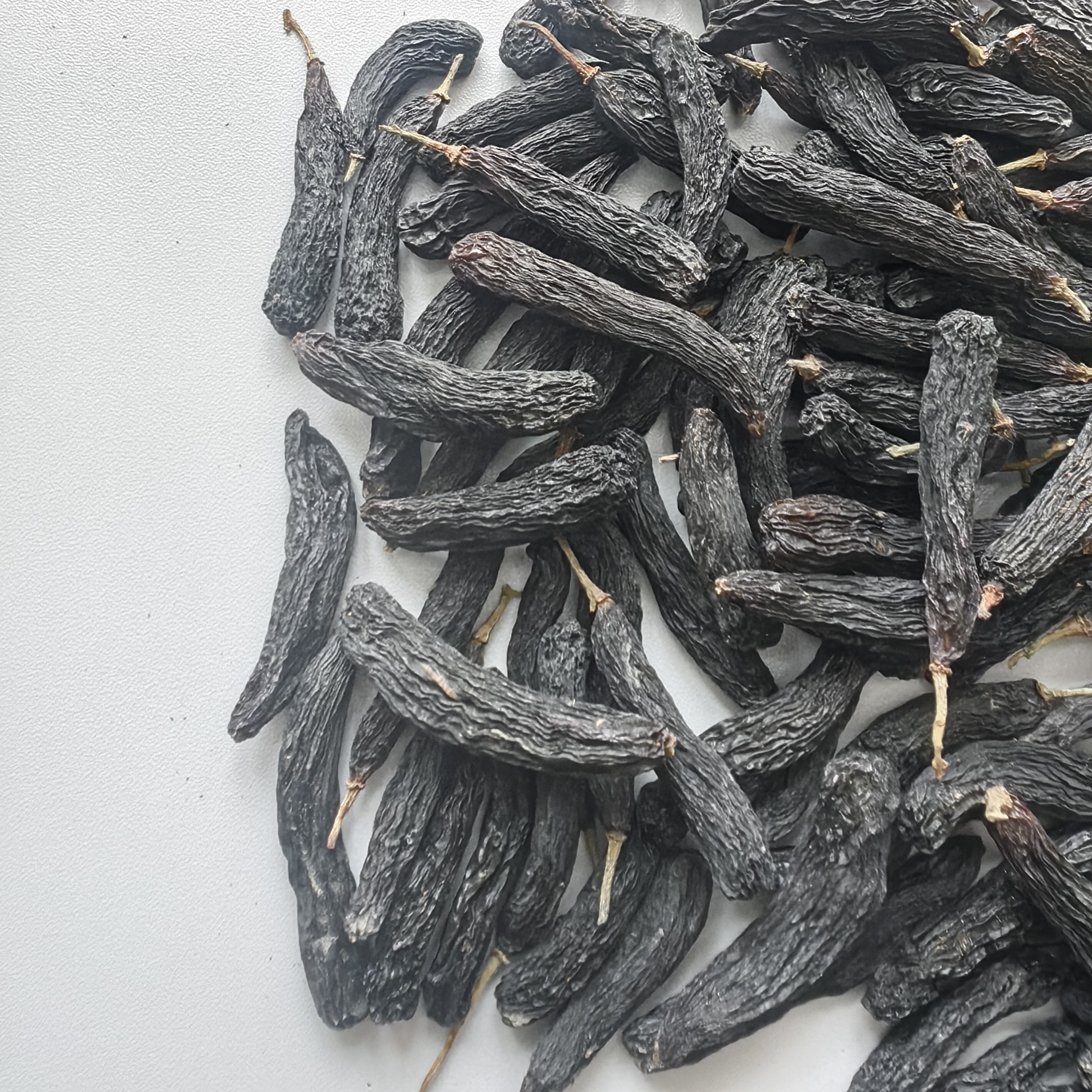 新疆特产吐鲁番葡萄干大颗粒黑加仑红绿香妃无核500g袋装热卖包邮