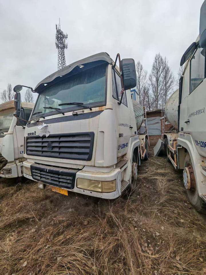 1月22日忻州品牌型号为利勃海尔HTM804的砼搅拌车（车辆自编号：LY-1206-002）一台网络拍卖公告