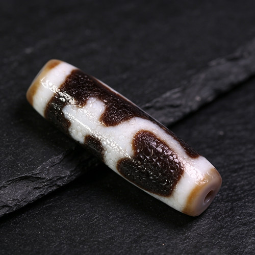 黑白龙鳞宝瓶天珠/38*11mm