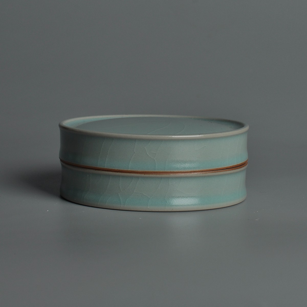 北宋汝窑原产地汝瓷粉盒印泥盒 手工拉胚仿古釉 大开片 文房用具