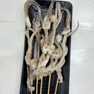 鱿鱼须串烧烤食材大鱿鱼串20串商用冷冻水产铁板烤串新鲜鱿鱼须串