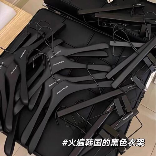 实木衣架服装店哑黑色烤漆女装衣挂防滑儿童高档衣撑裤架定制LOGO