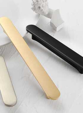 北欧轻奢圆弧形铜拉丝拉手现代简约美式黑色家具五金锌合金把手