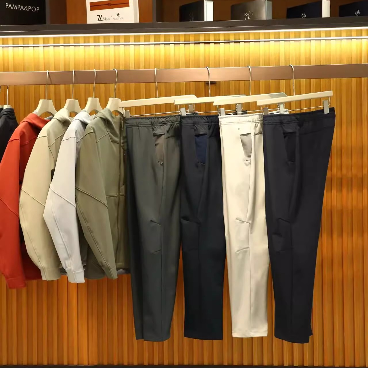 软壳裤终点站！科技蓄热暖绒！