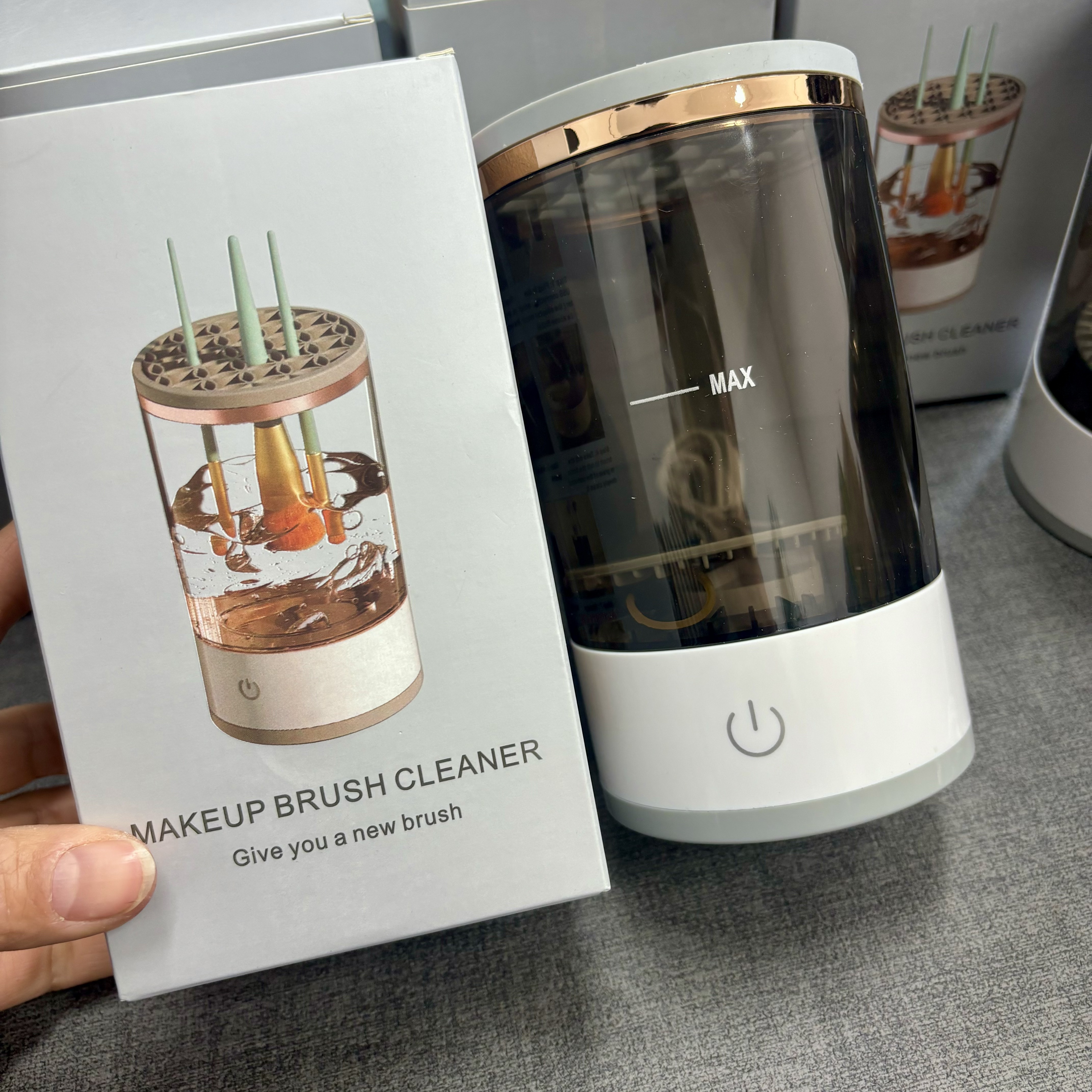 网红同款!化妆刷清洗器电动洗晾一体洗刷神器全自动粉扑清洁工具