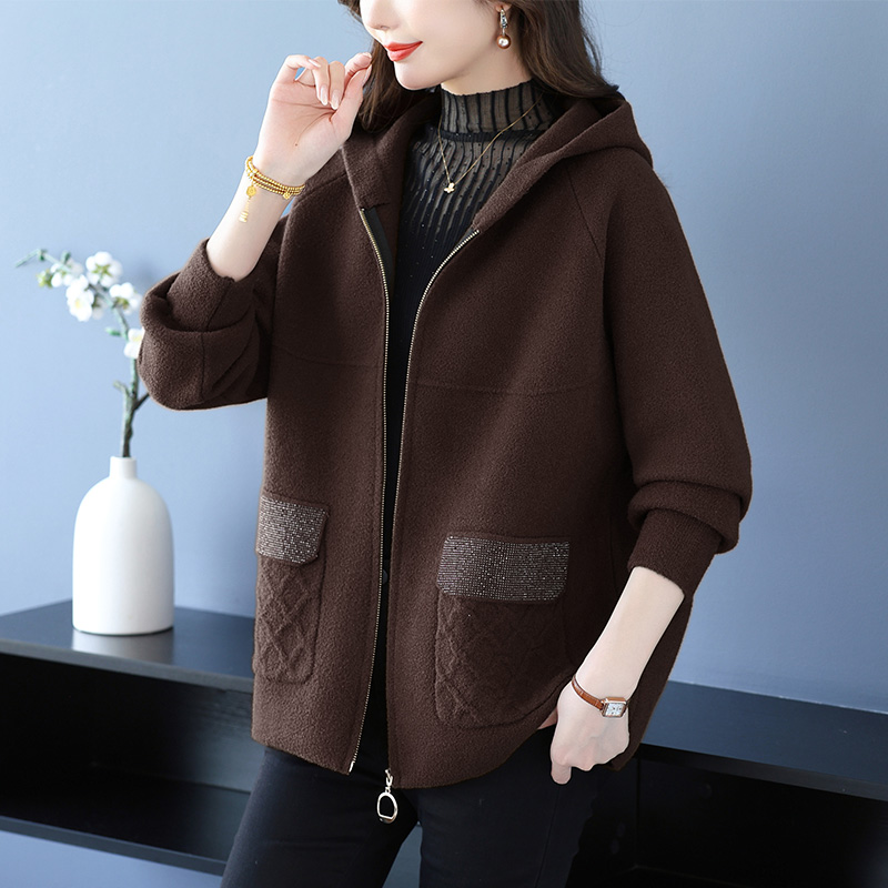 秋冬新款羊毛外套厂家亏本促销