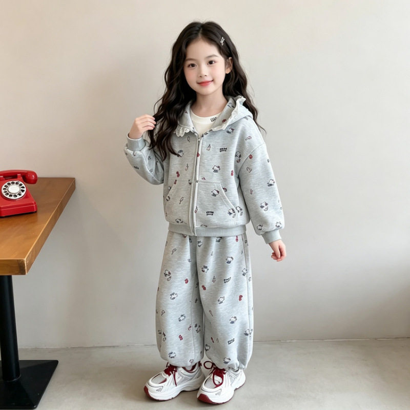 女童连帽开衫外套长袖卫衣卫裤套装秋季儿童洋气休闲运动两件套。