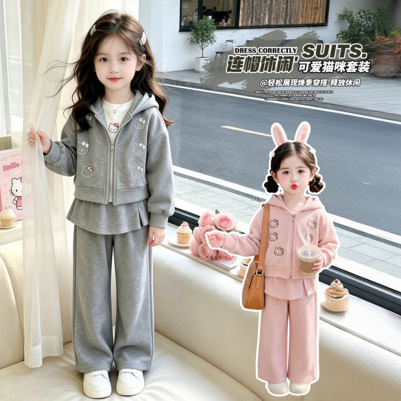 女童秋装套装2026新款洋气女宝宝运动屁帘裤儿童卫衣外套两件套。