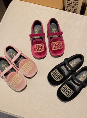 韩国童鞋2024女童春季新款金丝绒公主皮鞋儿童新年红色单鞋奶奶鞋