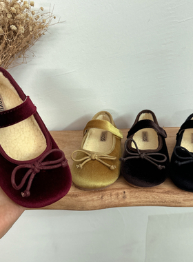 韩版童鞋2025女童冬季新款金丝绒蝴蝶结公主皮鞋儿童加绒保暖棉鞋