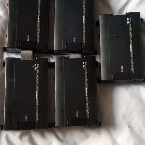可维修欧姆龙CP1W-TS004温度模块，成色漂亮年份近新如图如图议价