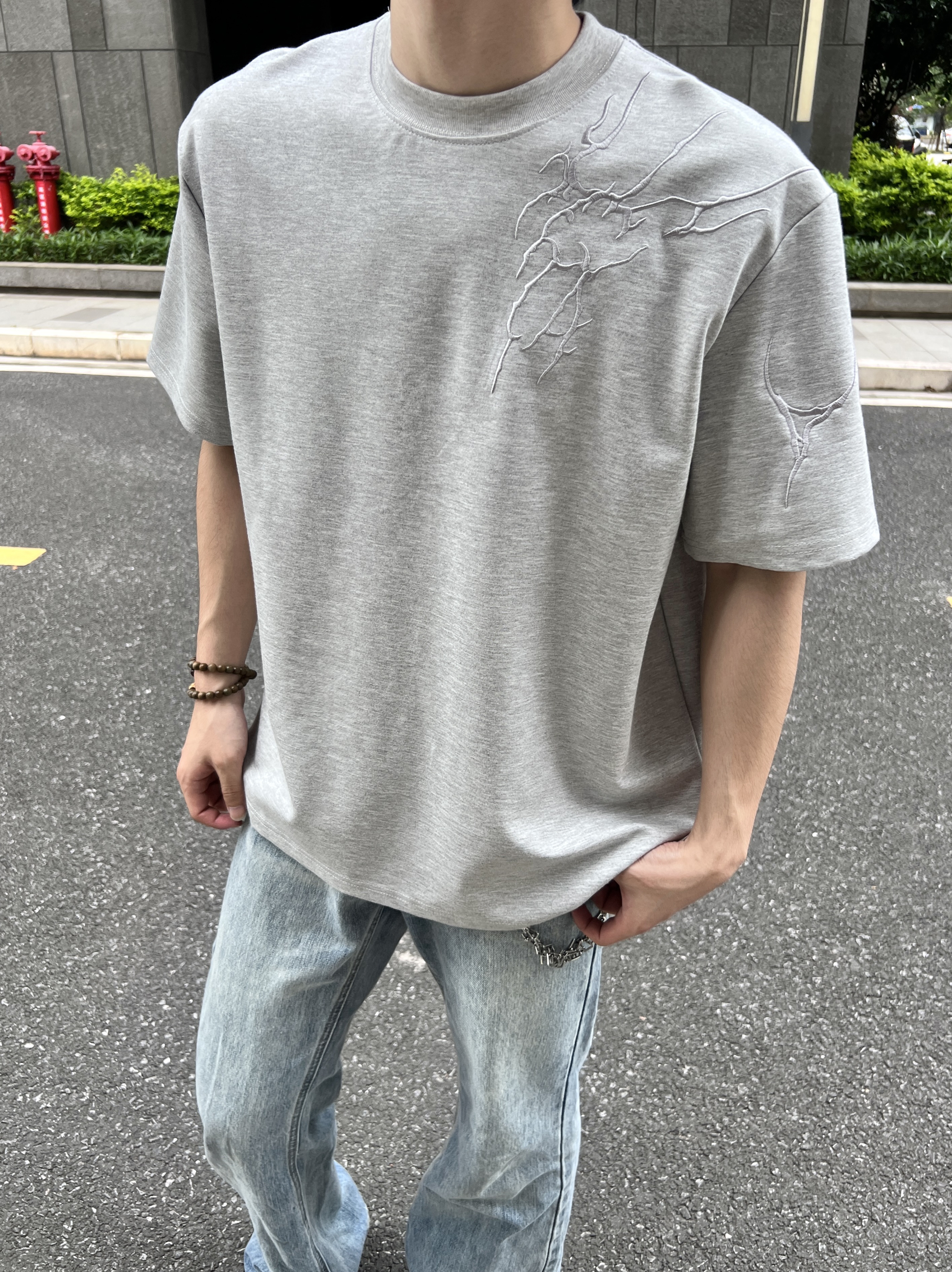 COCKTAIL美式夏季肌理硬挺灰色短袖男款cleanfit短宽刺绣T恤