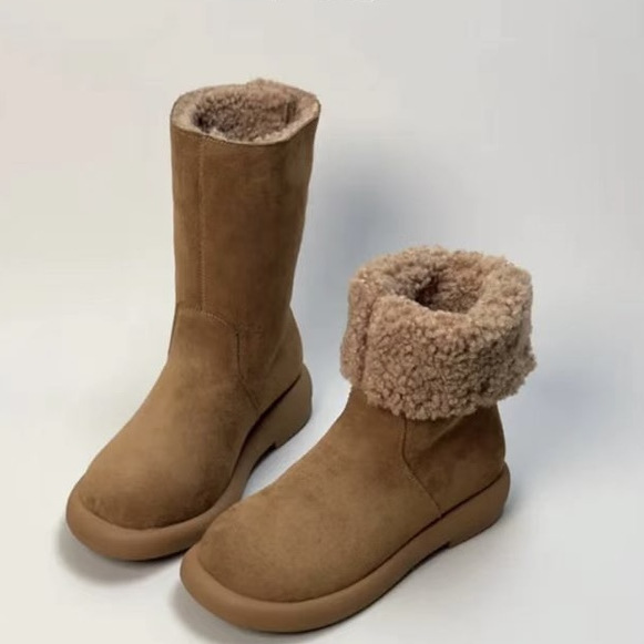 品牌真皮羊毛绒平跟防滑雪地靴女