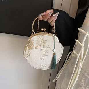 中國花朵刺繡單肩古風(fēng)手提旗袍包單肩斜挎流行漢服復(fù)古繡花口金包