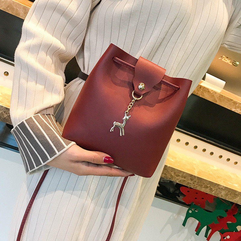 女包迷你小鹿装饰手机包2025新款潮韩版百搭小包包零钱斜挎包