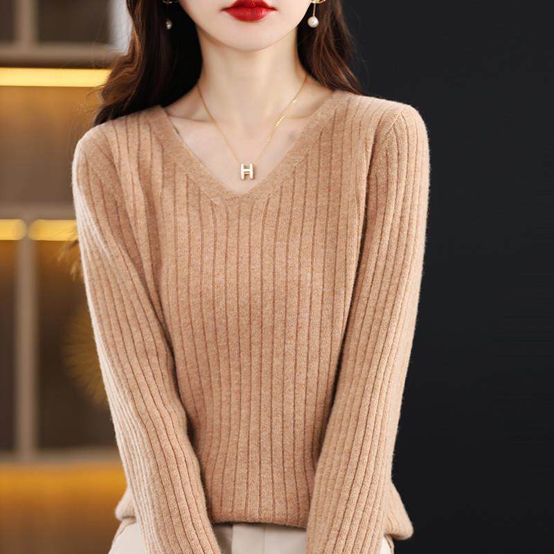 新款100纯羊毛衫女V领内搭气质抽条修身显瘦时髦羊绒毛衣上衣百搭